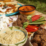5 regiuni din România unde produsele tradiționale sunt comori culinare