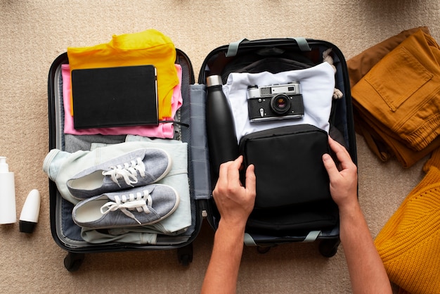 Gadgets și accesorii utile în bagajul de vacanță