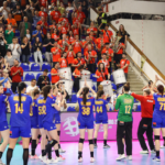 Galeria Profi susține echipa Feminină de Handbal a României în meciul contra echipei Greciei