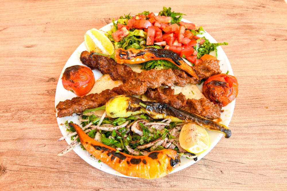adana kebab facuta in casa si asamblata ca la restaurant